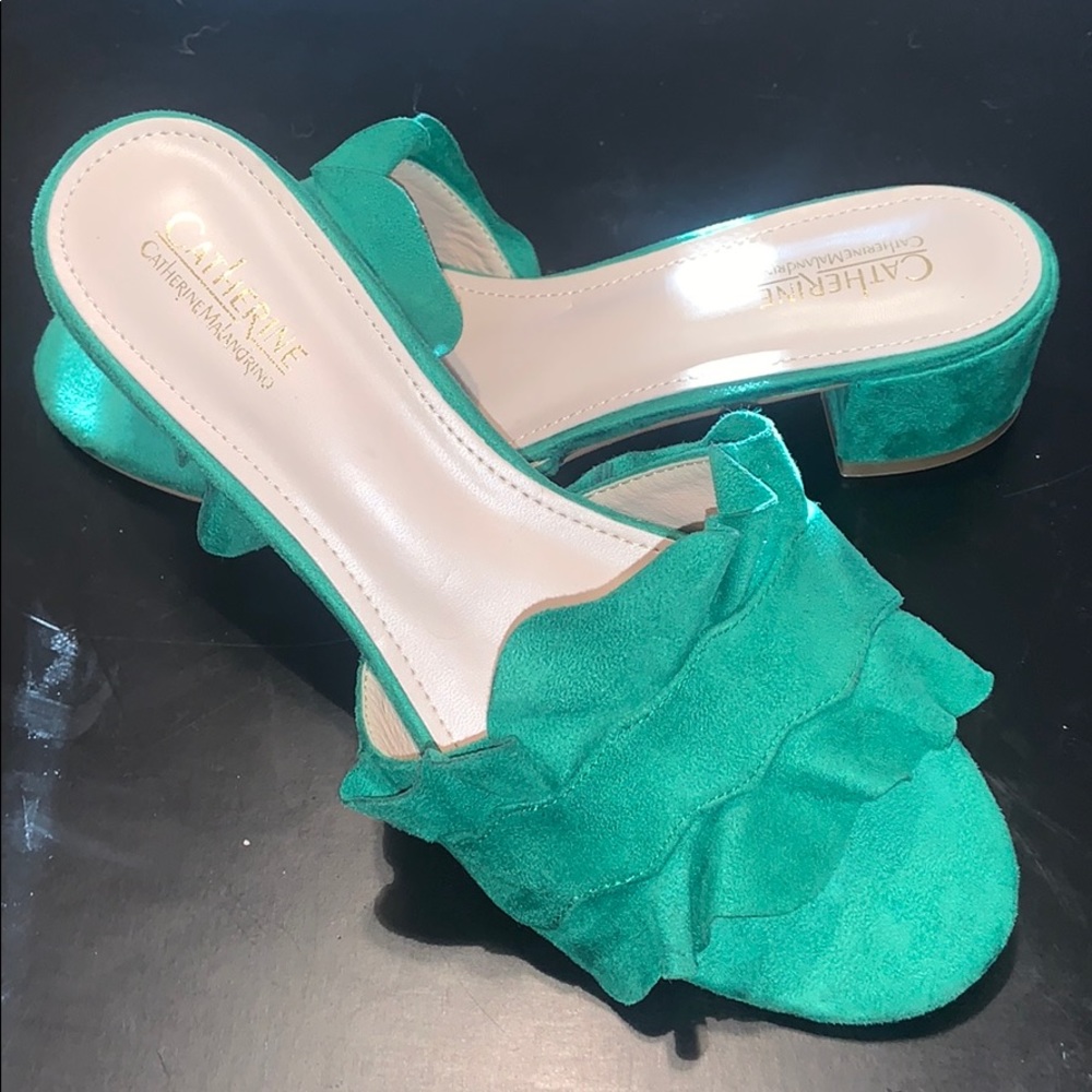 Catherine malandrino green slides
